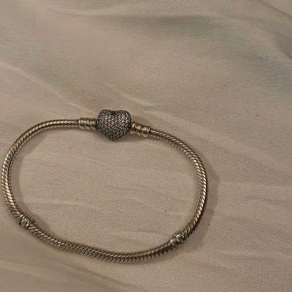 Pandora bracelet - Picture 1 of 3